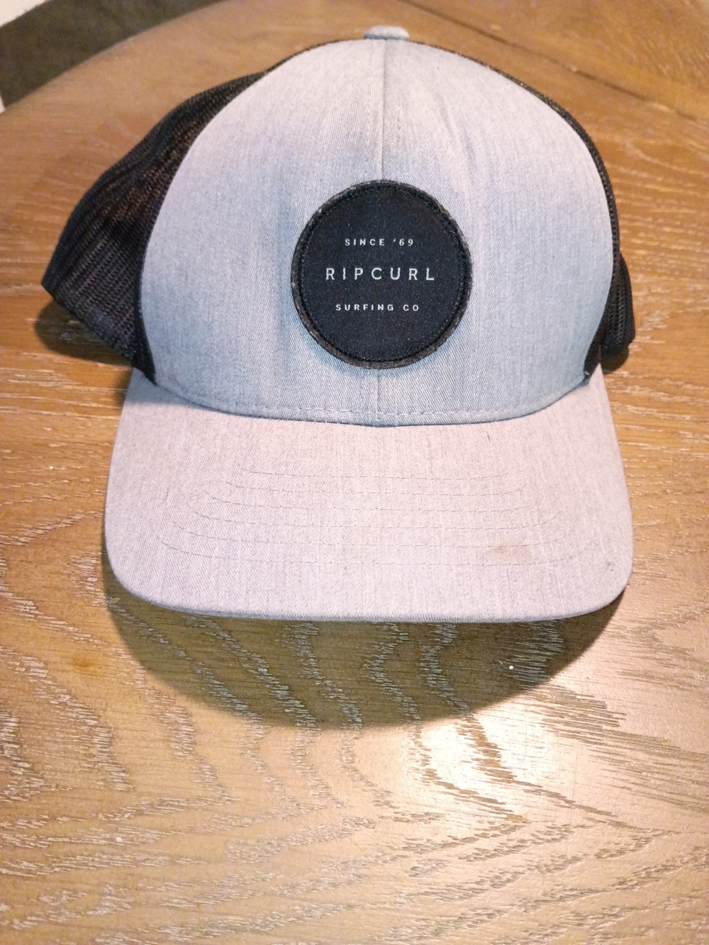 Rip Curl Two-Tone Trucker Hat - Light Gray & Black